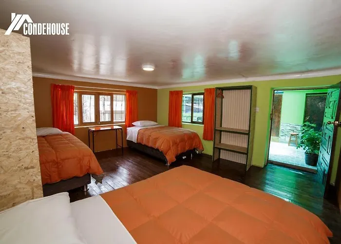 Hostel Conde House *