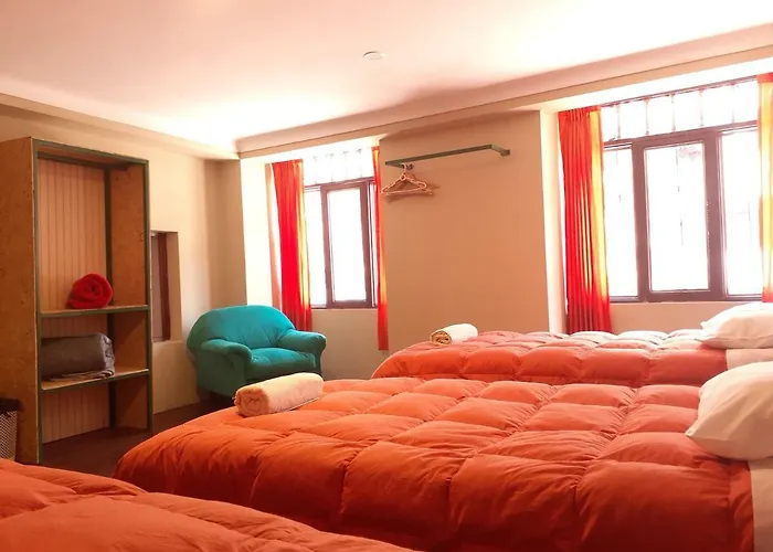Conde House Hostel *